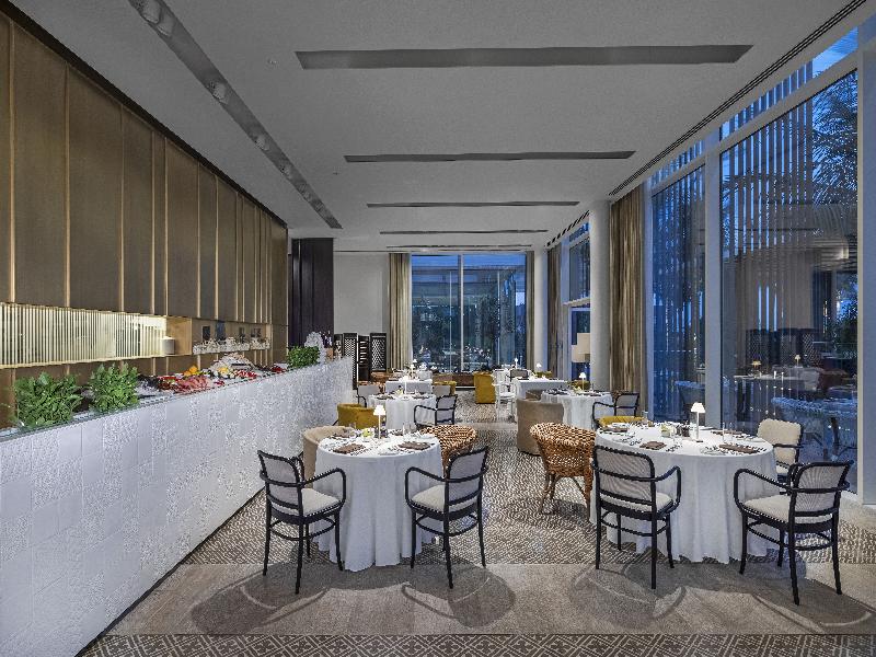 Al Zorah Beach Resort FZE - Restoran
