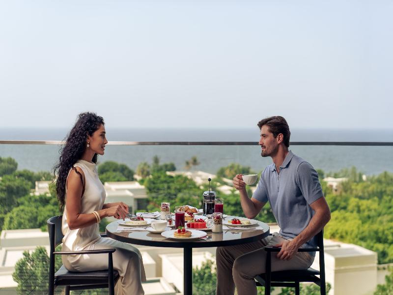 Al Zorah Beach Resort FZE - Restoran