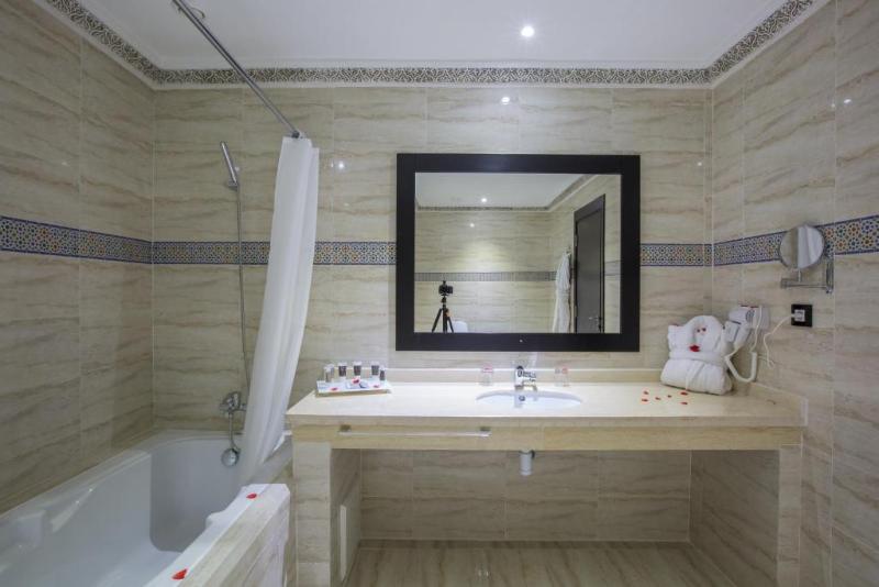 Riad Ennakhil Hotel & SPA - Oda