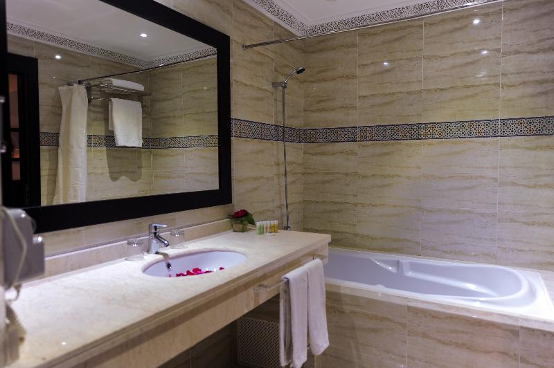 Riad Ennakhil Hotel & SPA - Oda