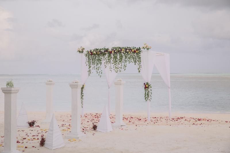 Cocoon Maldives - Genel