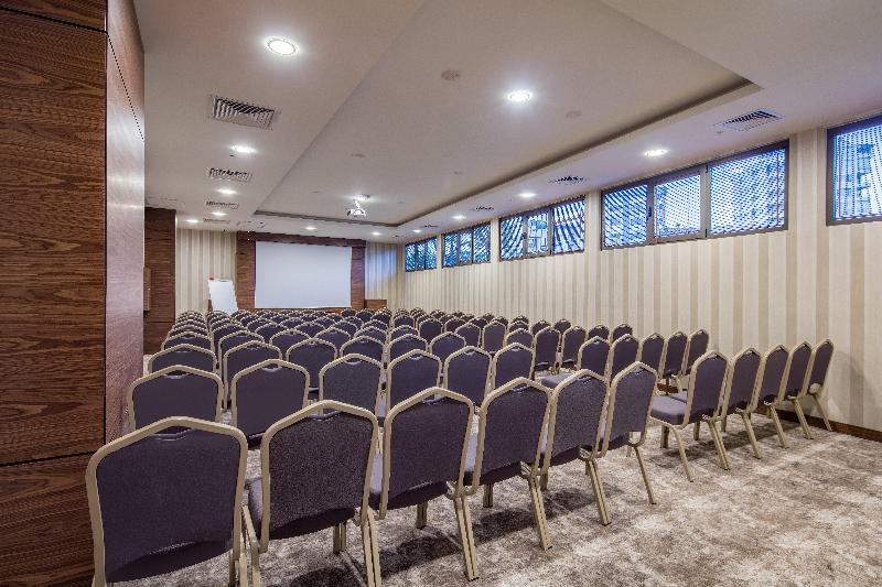 Holiday Inn ANTALYA - LARA by IHG - Toplantı