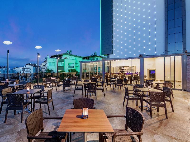 Holiday Inn ANTALYA - LARA by IHG - Havuz