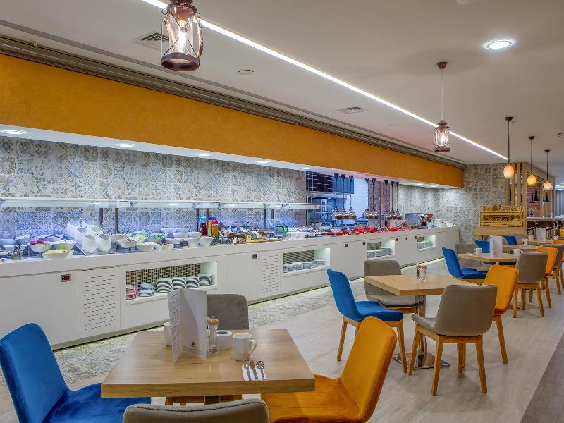Holiday Inn ANTALYA - LARA by IHG - Restoran