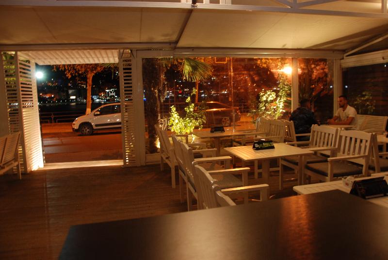 Mano - Bar