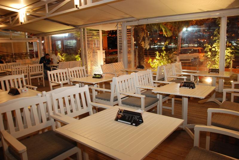 Mano - Bar