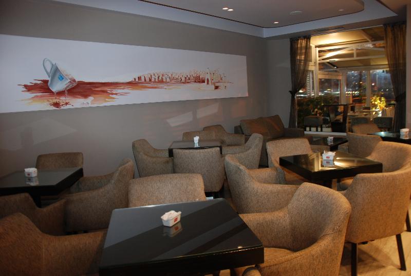 Mano - Bar