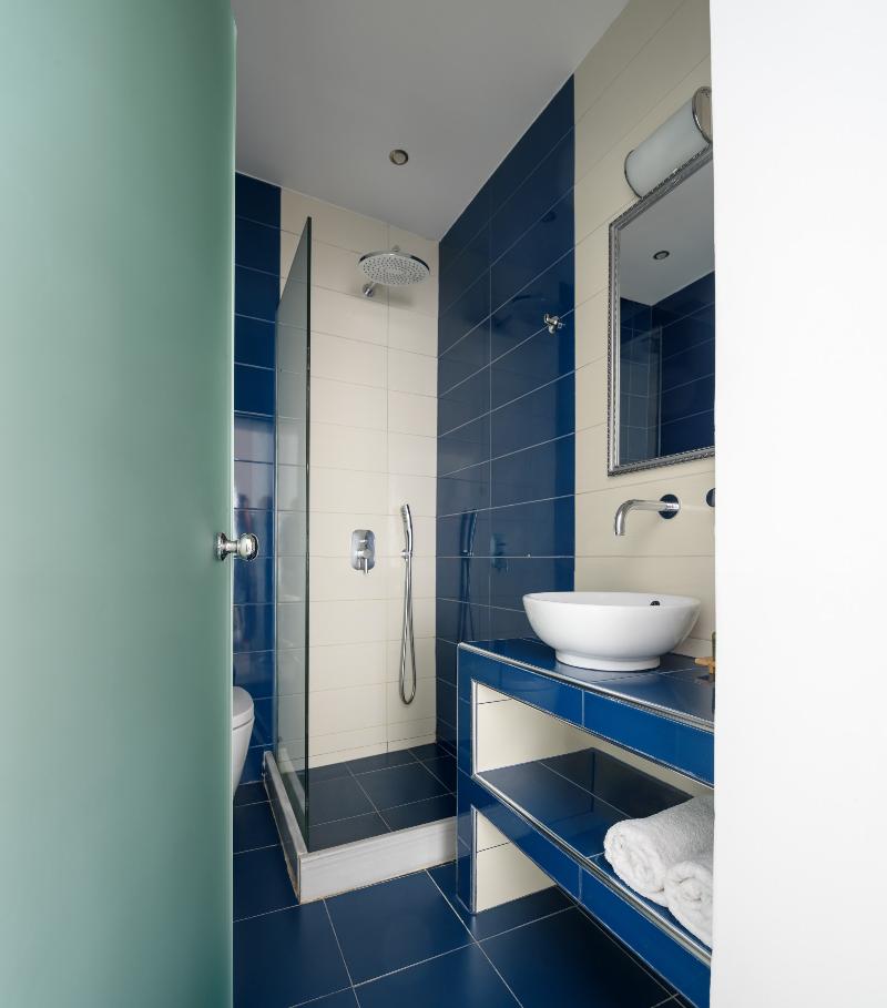 Oasis Suites Fira - Oda