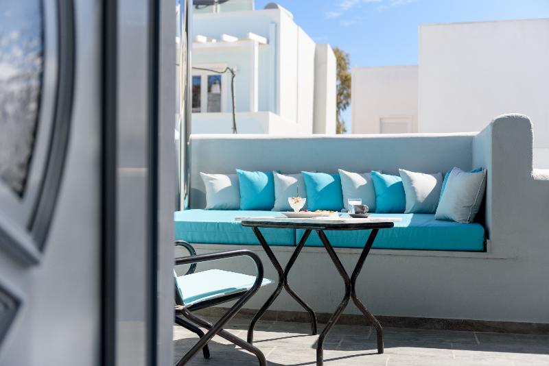Oasis Suites Fira - Oda