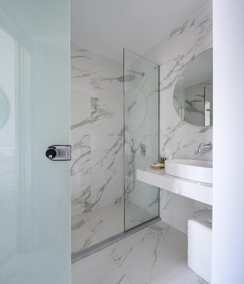 Oasis Suites Fira - Oda