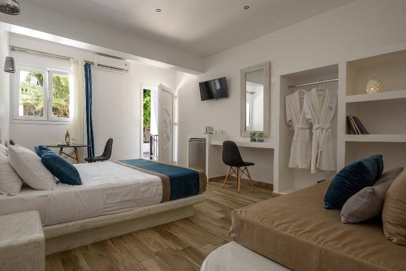 Oasis Suites Fira - Oda