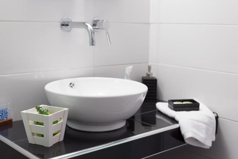Oasis Suites Fira - Oda