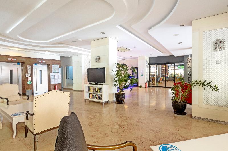 May Flower Aparthotel - Lobi