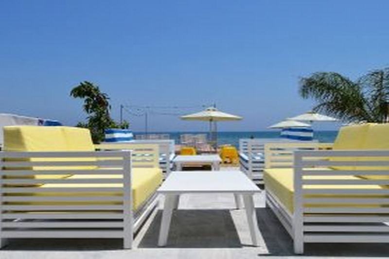 Island Boutique Hotel - Teras