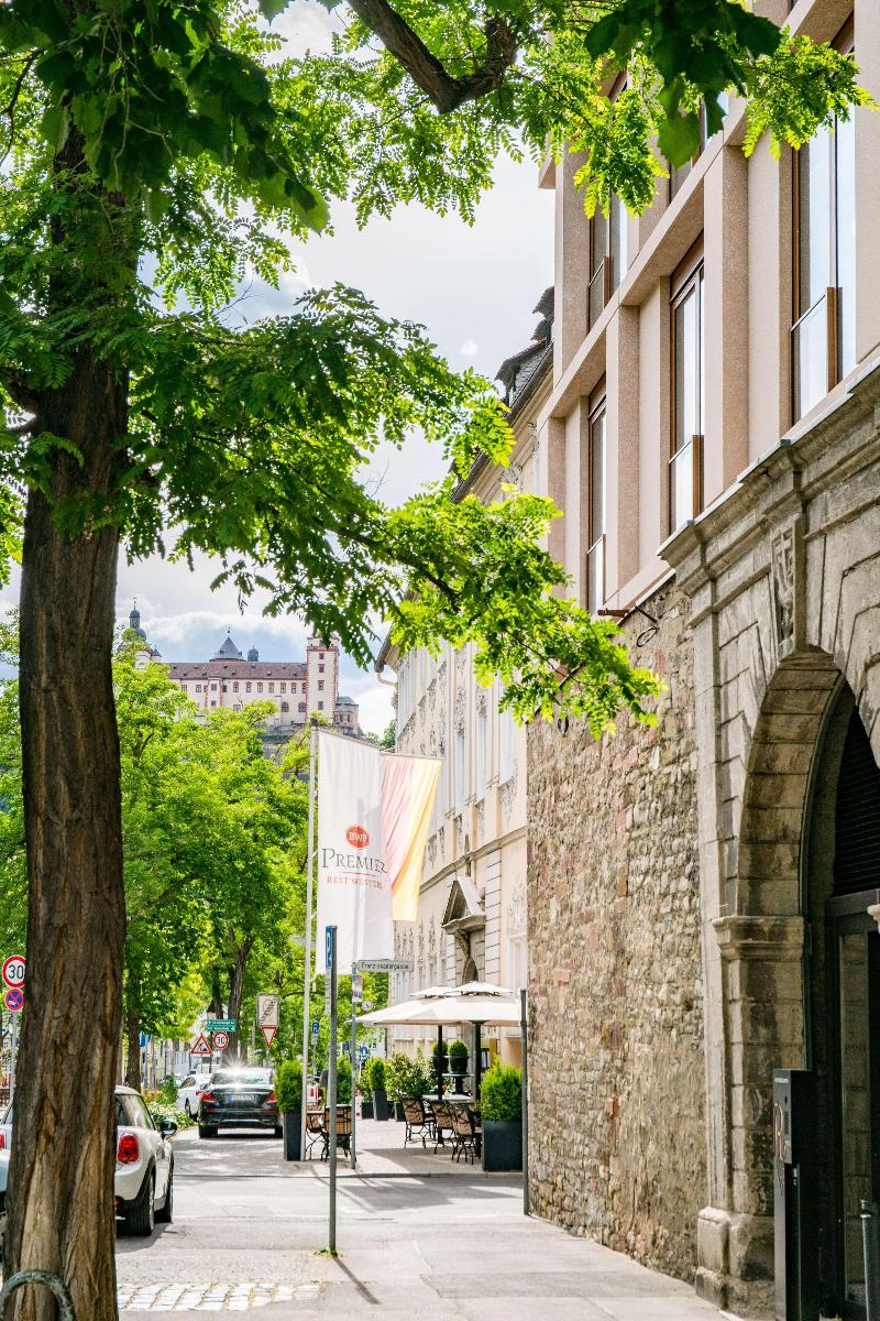 Best Western Premier Hotel Rebstock - Genel