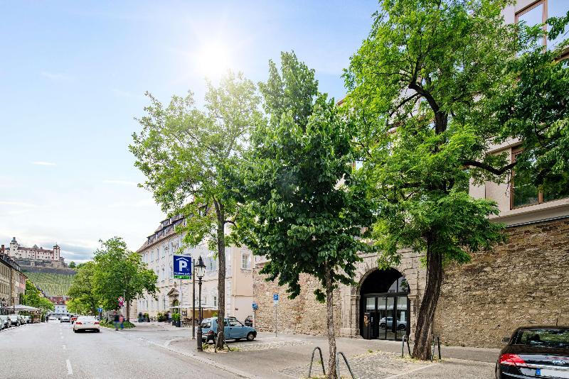 Best Western Premier Hotel Rebstock - Genel