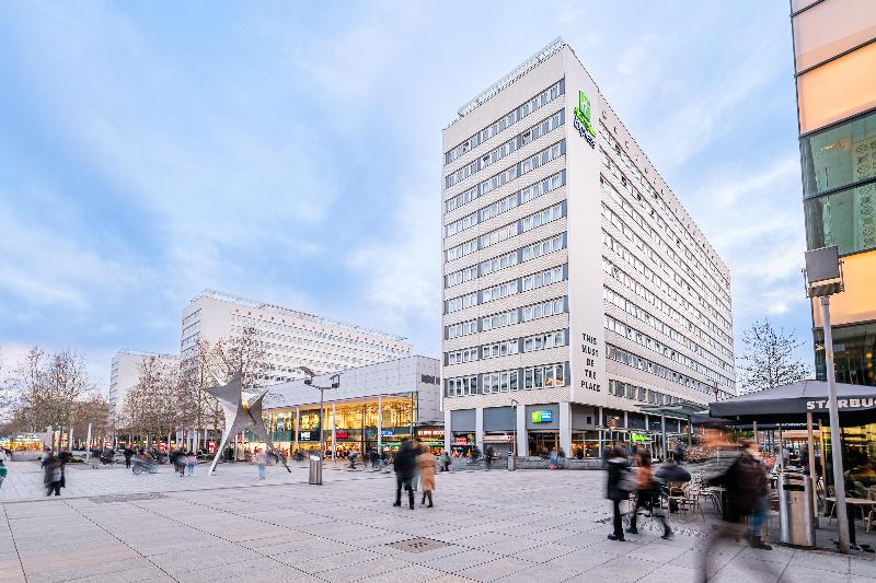 Holiday Inn Express Dresden Zentrum - Genel