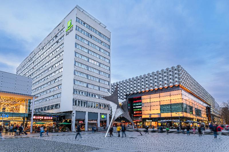 Holiday Inn Express Dresden Zentrum - Genel