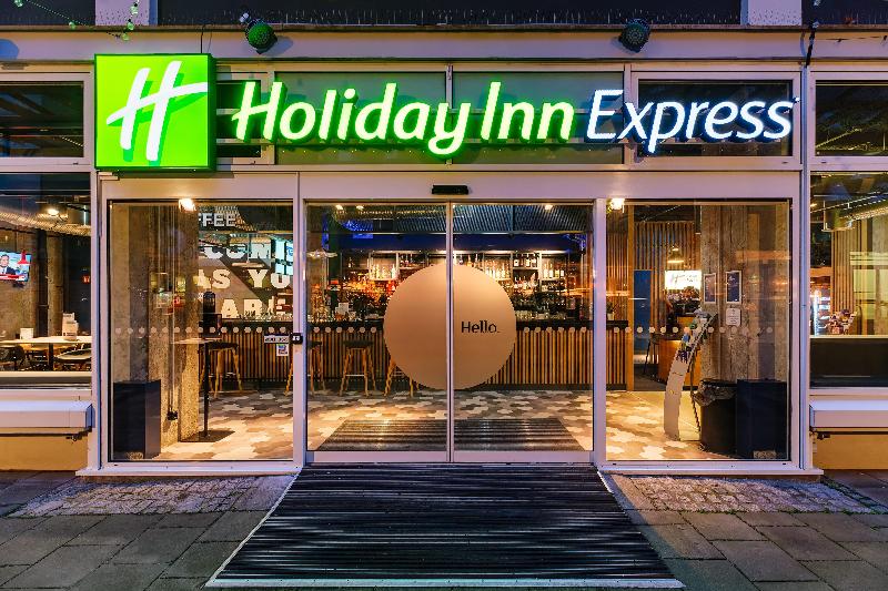Holiday Inn Express Dresden Zentrum - Genel