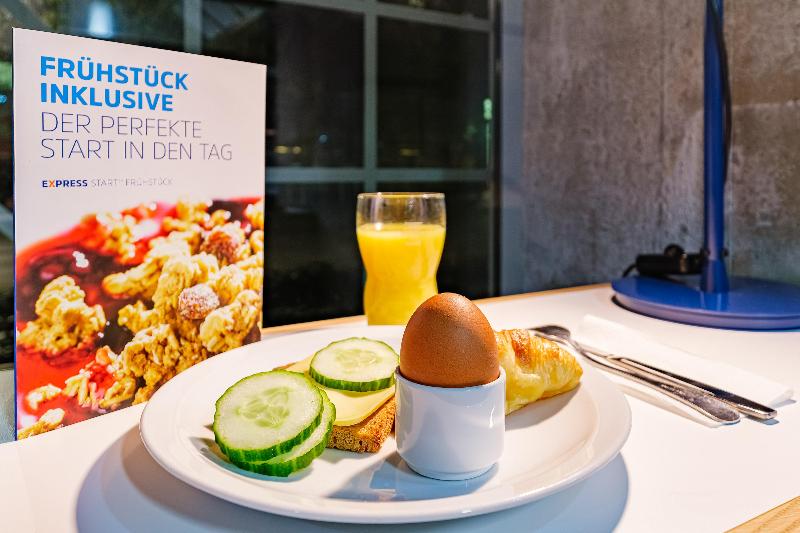 Holiday Inn Express Dresden Zentrum - Restoran
