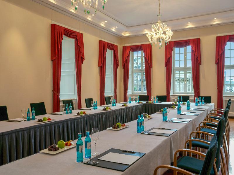 Hotel Taschenbergpalais Kempinski Dresden - Toplantı