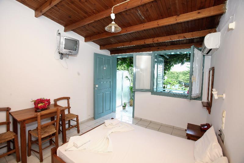 Anatoli Apartments - Oda