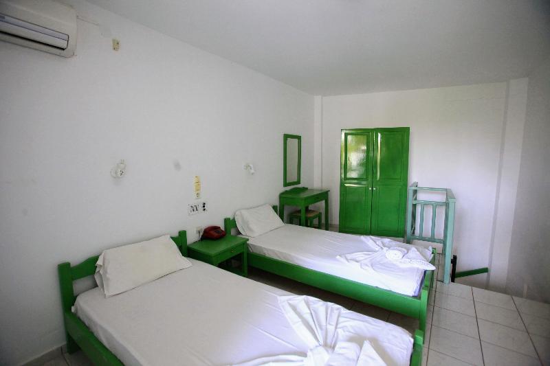 Anatoli Apartments - Oda