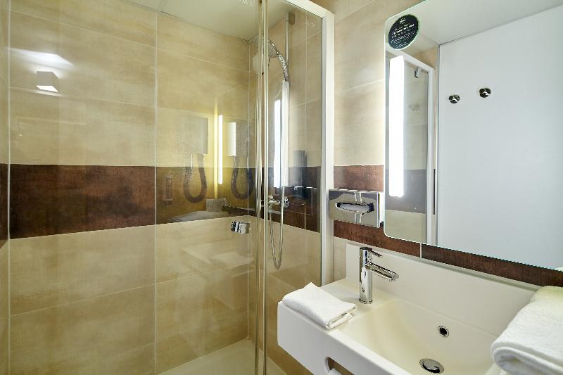 B&B HOTEL Paris Nord Gonesse Parc Des Expos - Oda