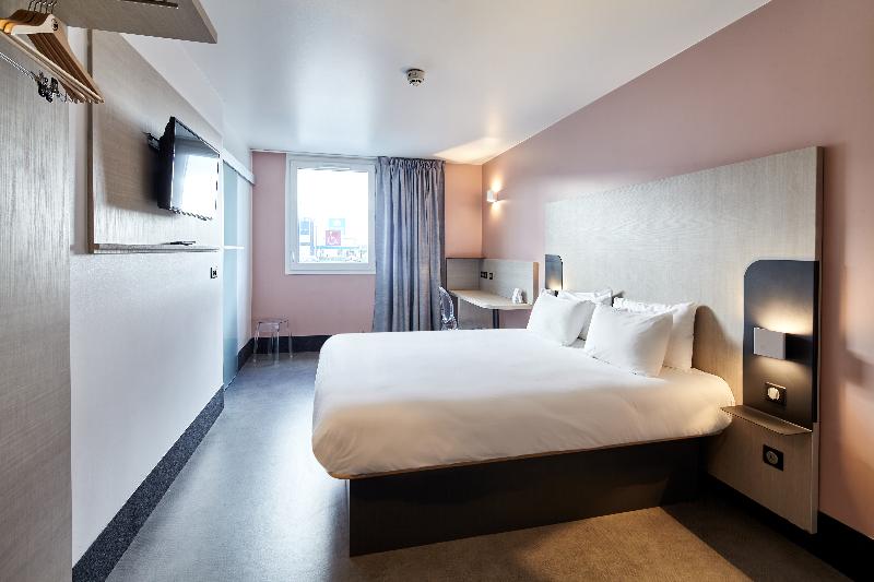 B&B HOTEL Paris Nord Gonesse Parc Des Expos - Oda