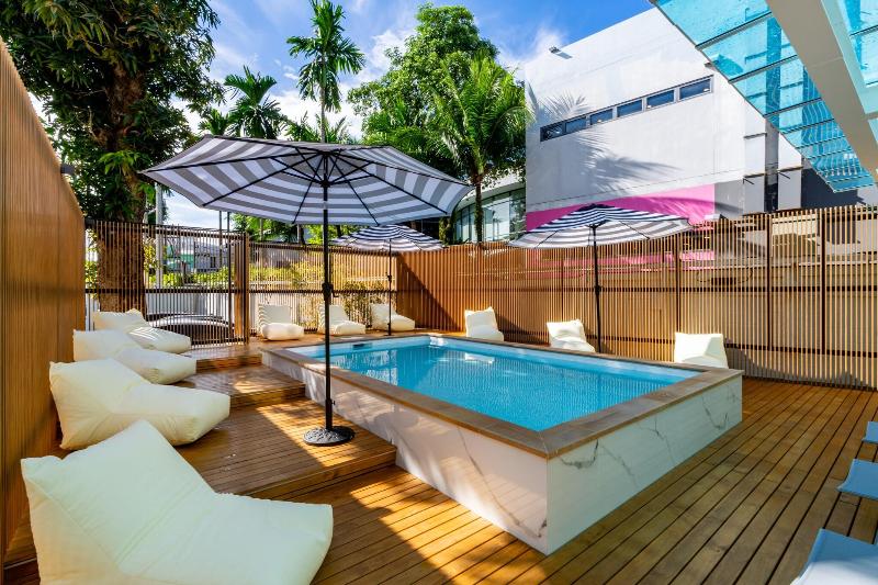 The Tint At Phuket Town - Genel