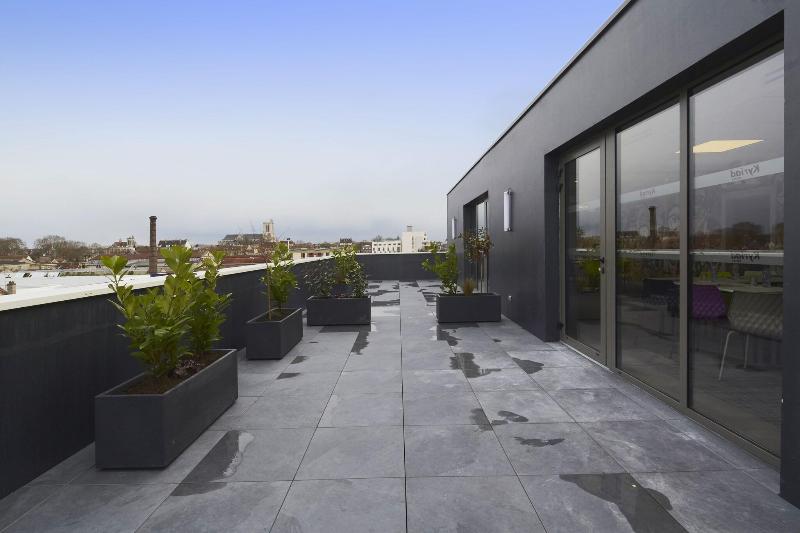 Kyriad Troyes Centre - Teras