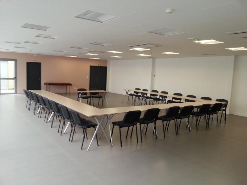 Ibis Styles Clermont Ferrand Sud La Pardieu - Toplantı