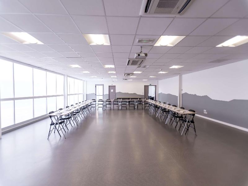 Ibis Styles Clermont Ferrand Sud La Pardieu - Toplantı