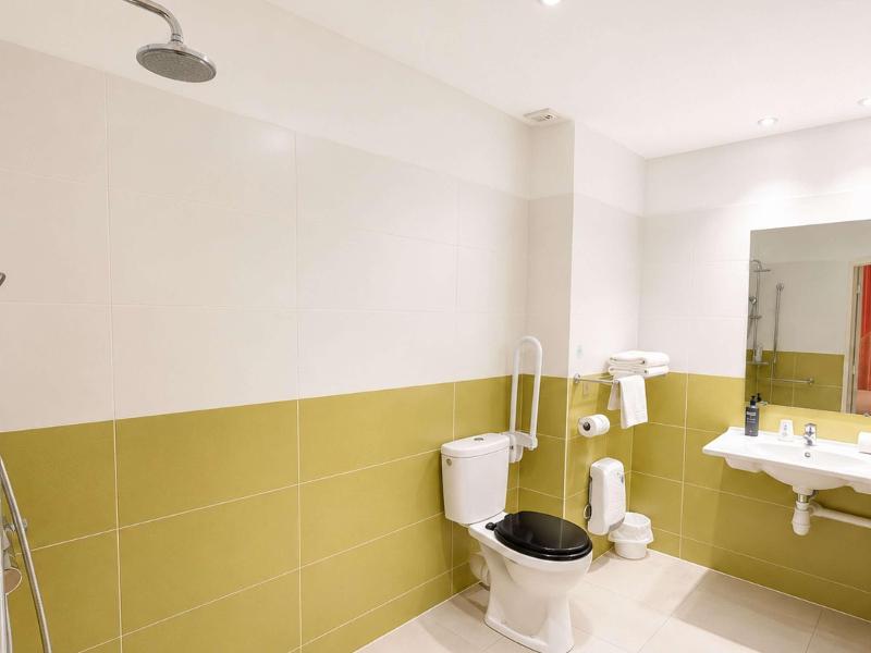 Ibis Styles Clermont Ferrand Sud La Pardieu - Oda