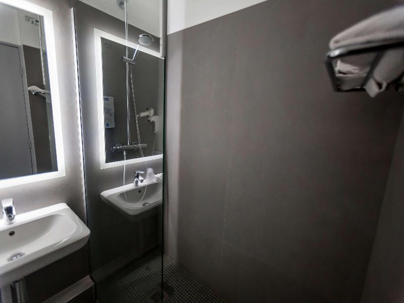 Ibis Styles Clermont Ferrand Sud La Pardieu - Oda