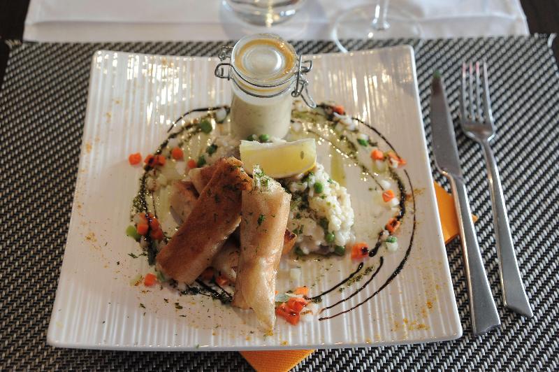 KYRIAD DIEPPE - Saint Aubin sur Scie - Restoran