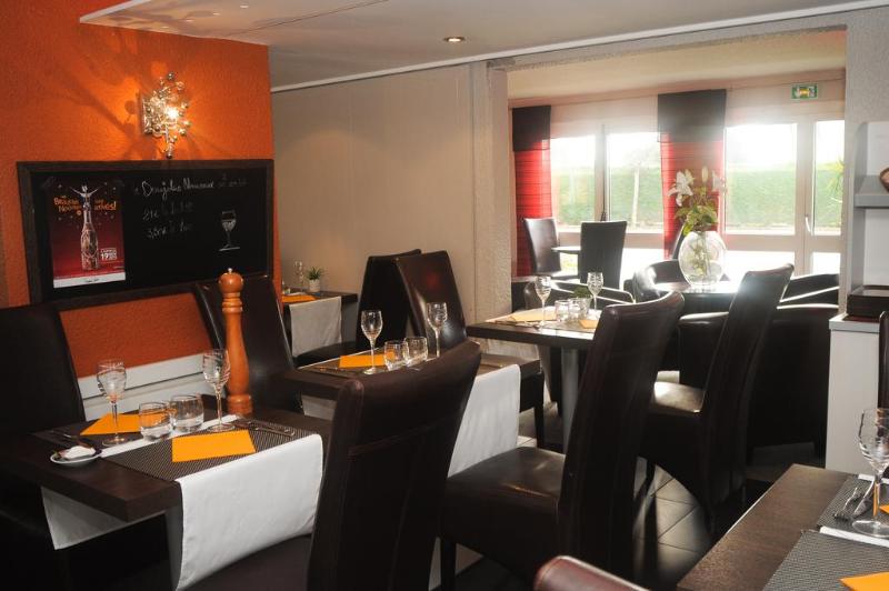 KYRIAD DIEPPE - Saint Aubin sur Scie - Restoran