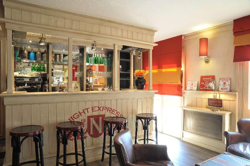 Kyriad Cholet - Bar