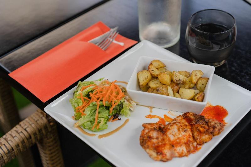 Kyriad Cholet - Restoran