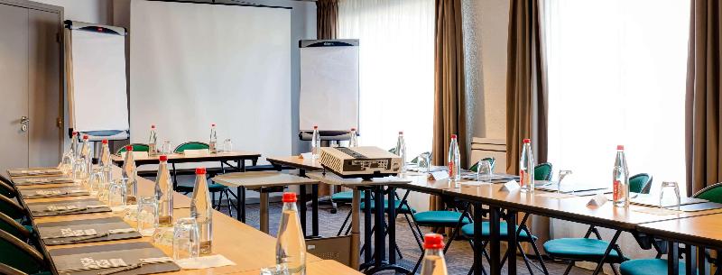 Campanile Evry Ouest Corbeil Essonnes - Toplantı