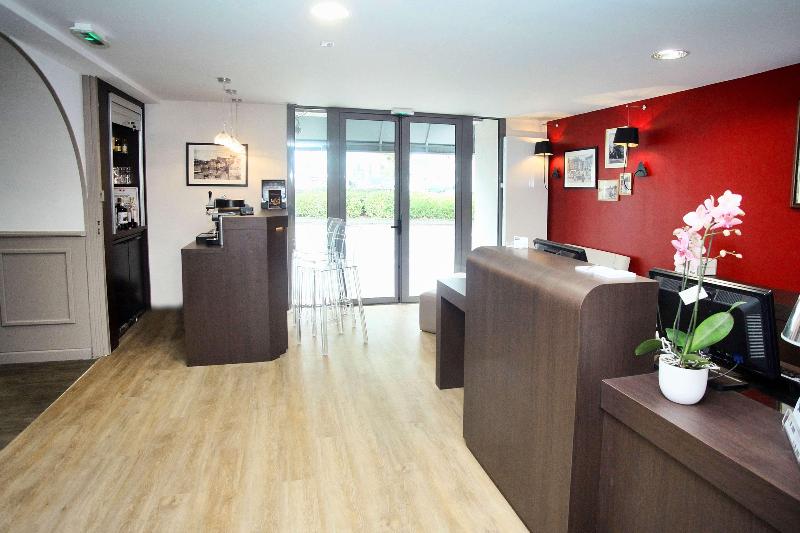Kyriad Vannes Centre Ville - Lobi