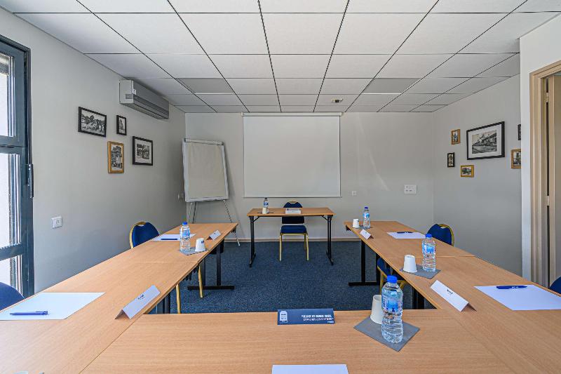 Kyriad Vannes Centre Ville - Toplantı