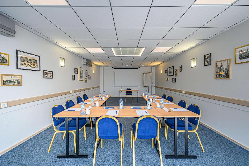 Kyriad Vannes Centre Ville - Toplantı