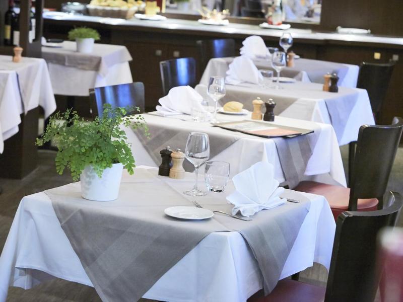Kyriad Vannes Centre Ville - Restoran