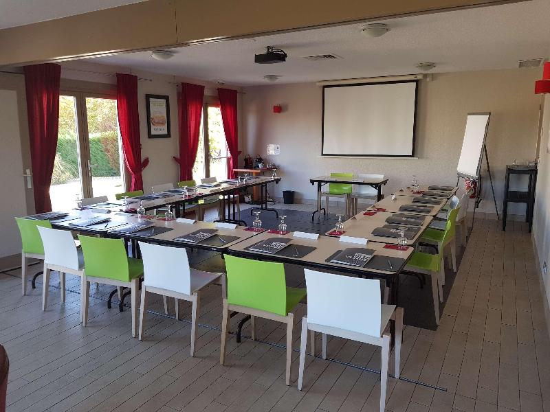 Campanile Villeneuve Sur Lot Pujols - Toplantı