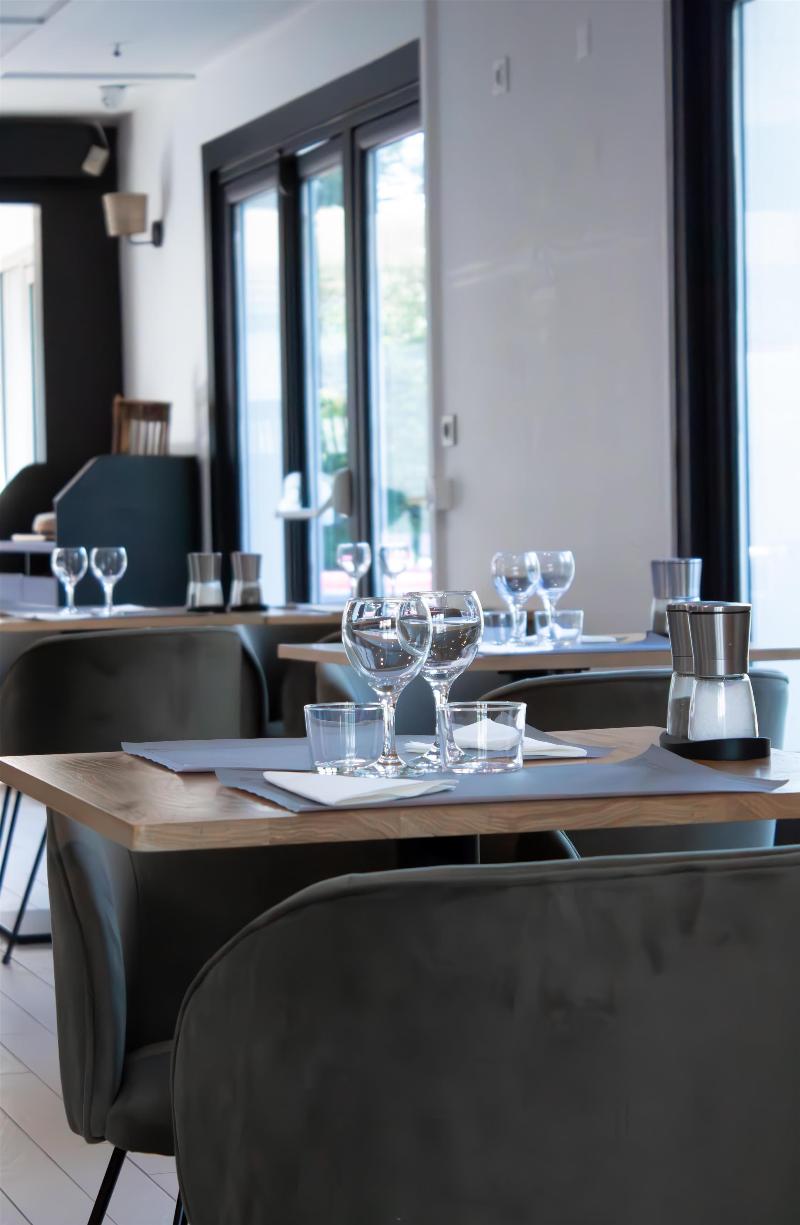 Campanile Villeneuve Sur Lot Pujols - Restoran