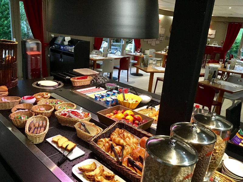 Campanile Villeneuve Sur Lot Pujols - Restoran