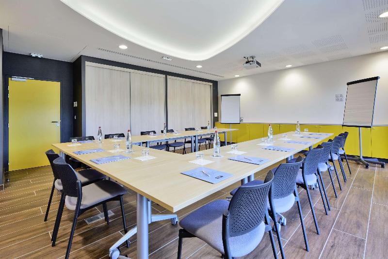 Kyriad Prestige PAU Zenith Palais des Sports - Toplantı
