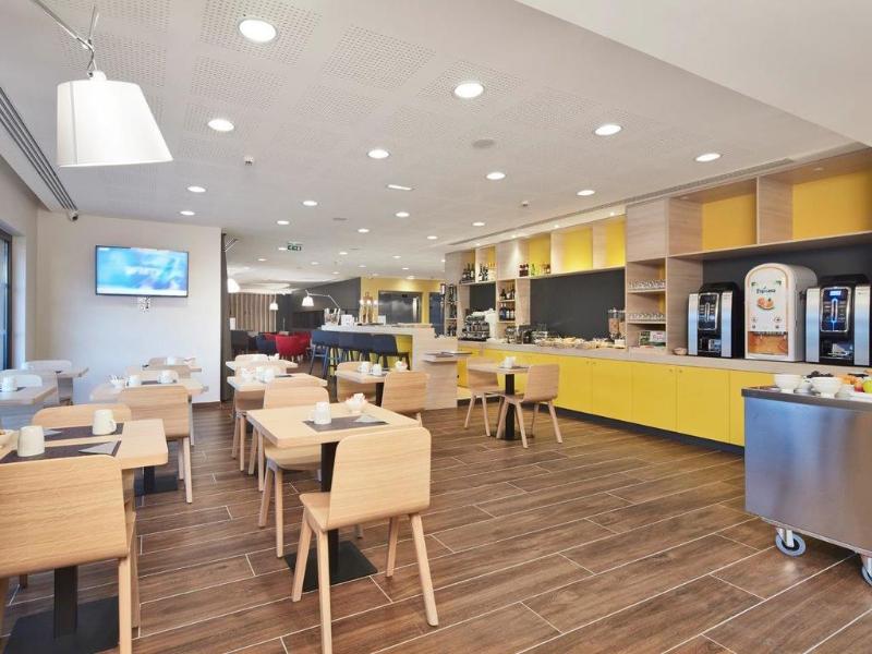Kyriad Prestige PAU Zenith Palais des Sports - Restoran