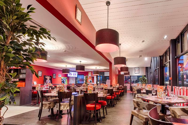 Kyriad Prestige PAU Zenith Palais des Sports - Restoran